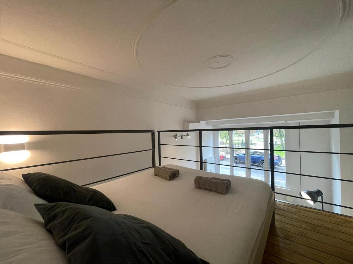 شقة Navigli Design Loft - 7 Stops From Duomo, Ac, Netflix ميلان المظهر الخارجي الصورة